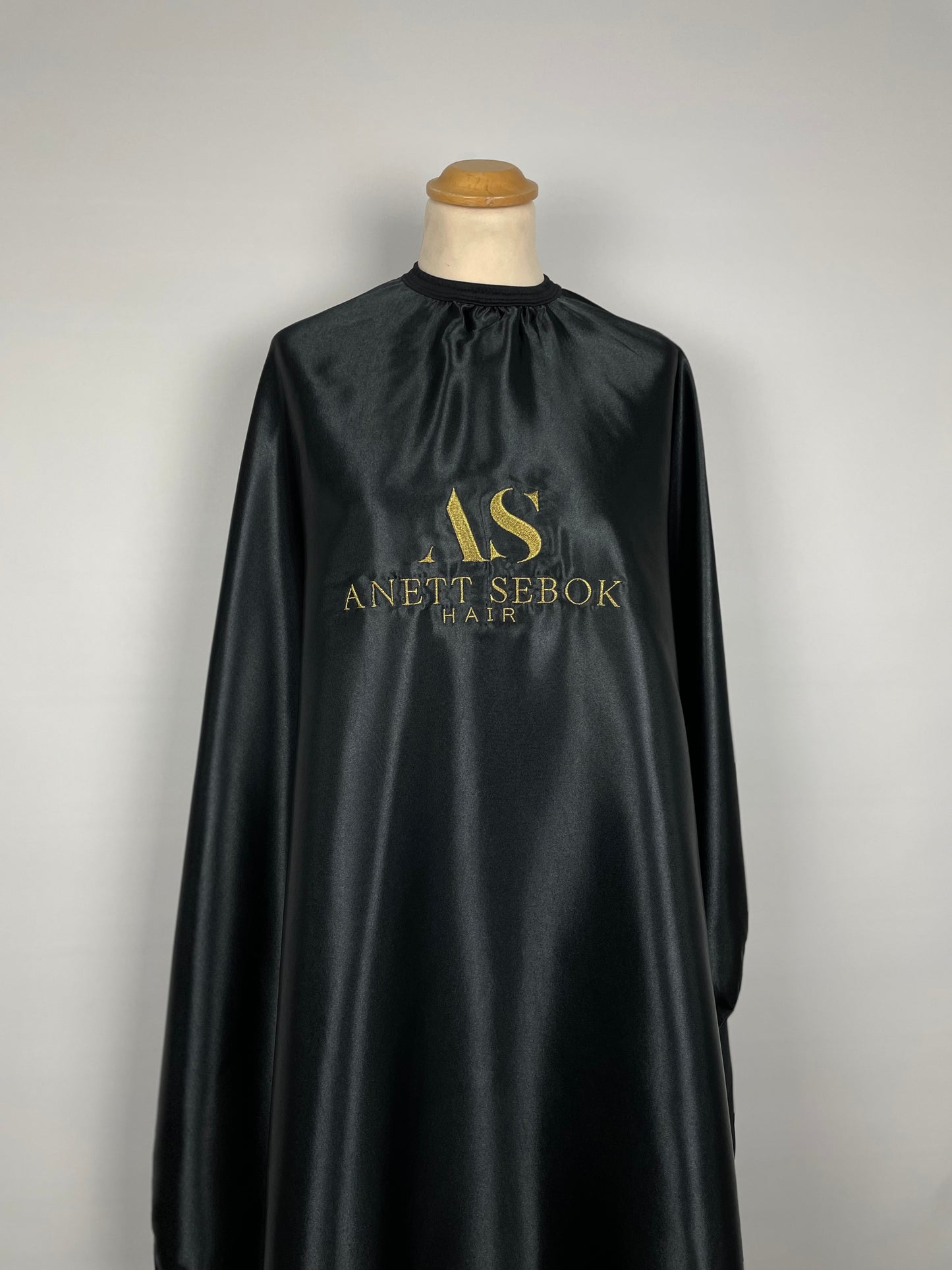Friseurumhang Satin mit Logo 5