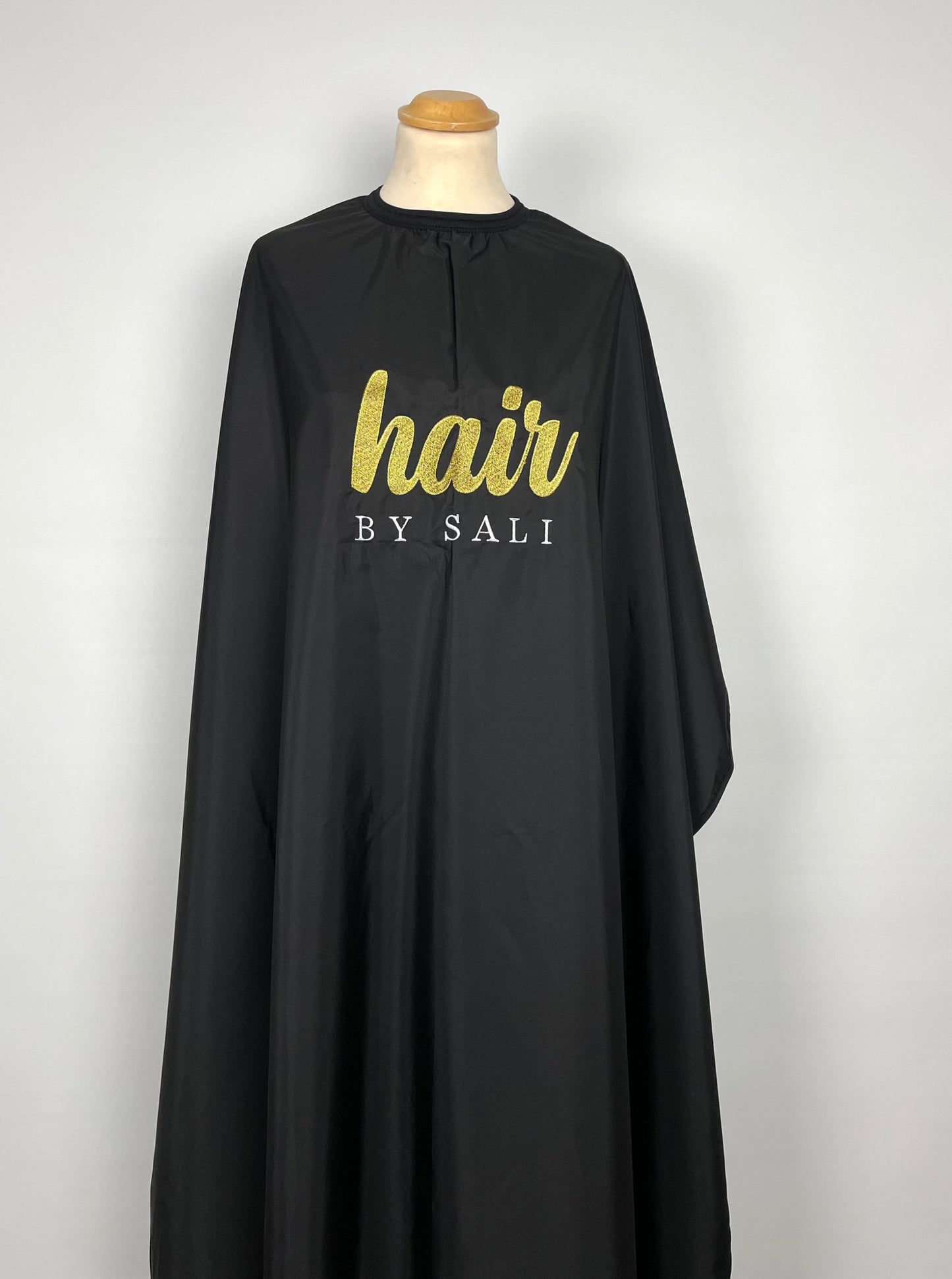 Friseurumhang mit Logo 7
